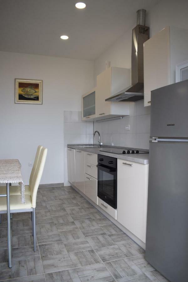 Apartman Dani-Podstrana Appartement Buitenkant foto