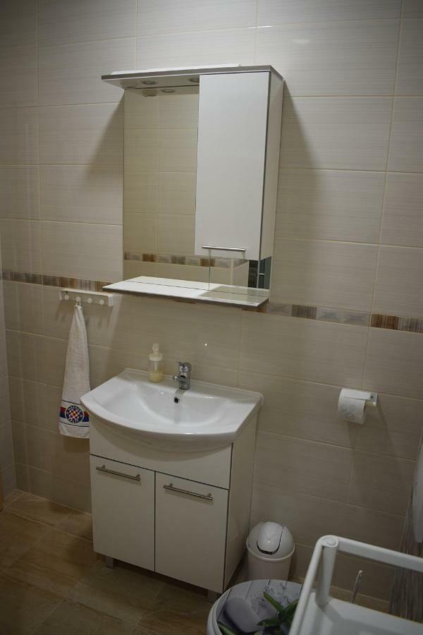 Apartman Dani-Podstrana Appartement Buitenkant foto