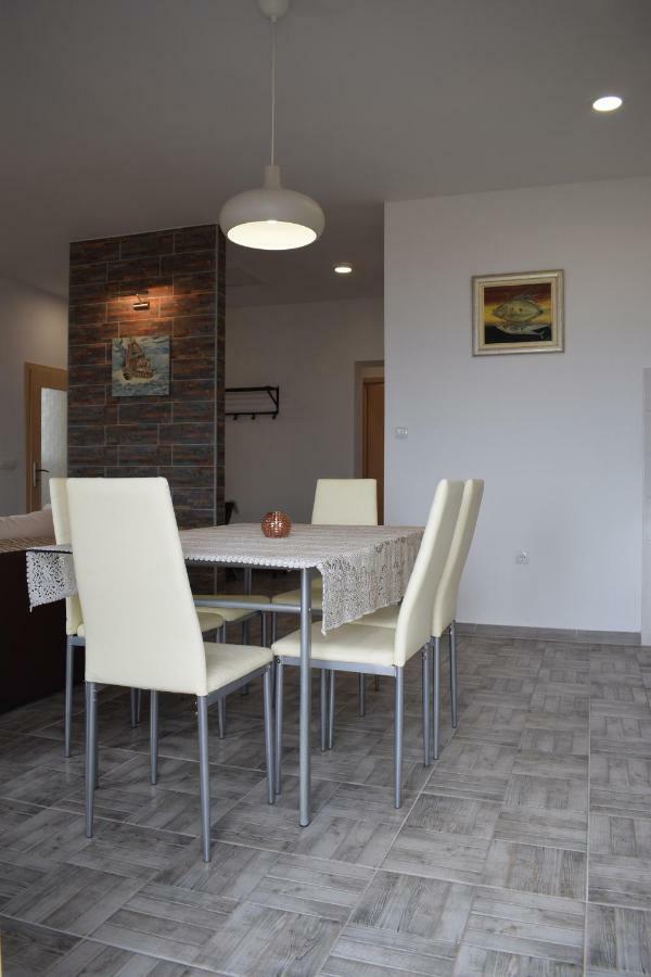 Apartman Dani-Podstrana Appartement Buitenkant foto