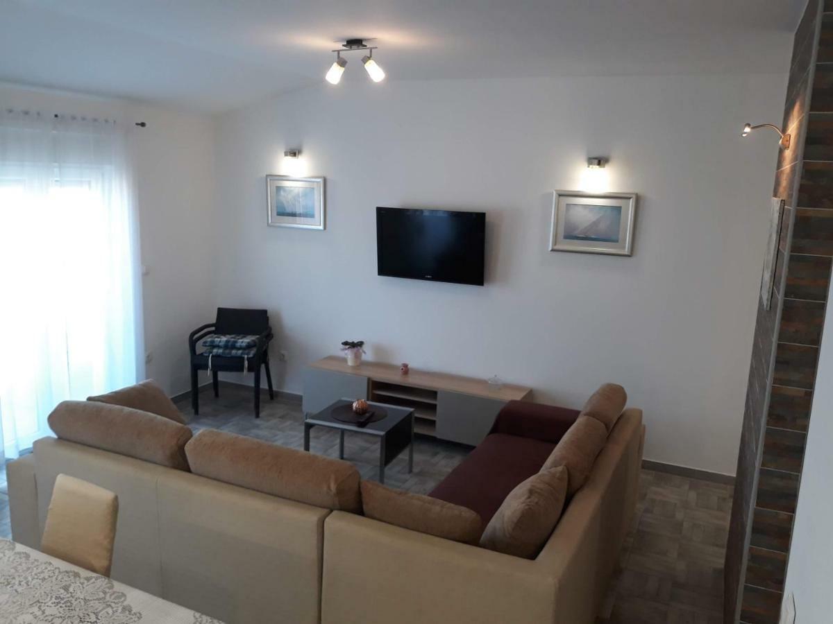 Apartman Dani-Podstrana Appartement Buitenkant foto