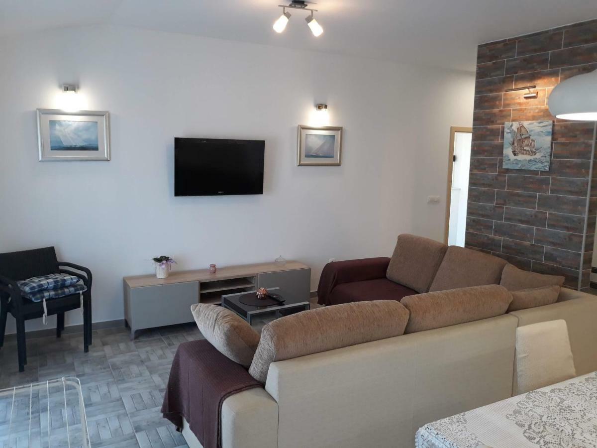 Apartman Dani-Podstrana Appartement Buitenkant foto
