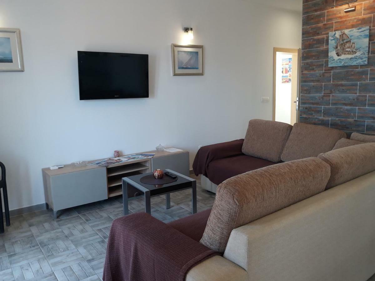 Apartman Dani-Podstrana Appartement Buitenkant foto